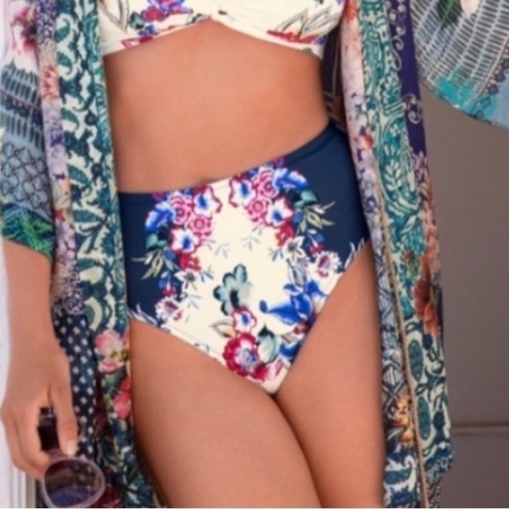 Johnny Was Maya High Waisted Bikini Bottoms Navy, Cream, and Red Sz S